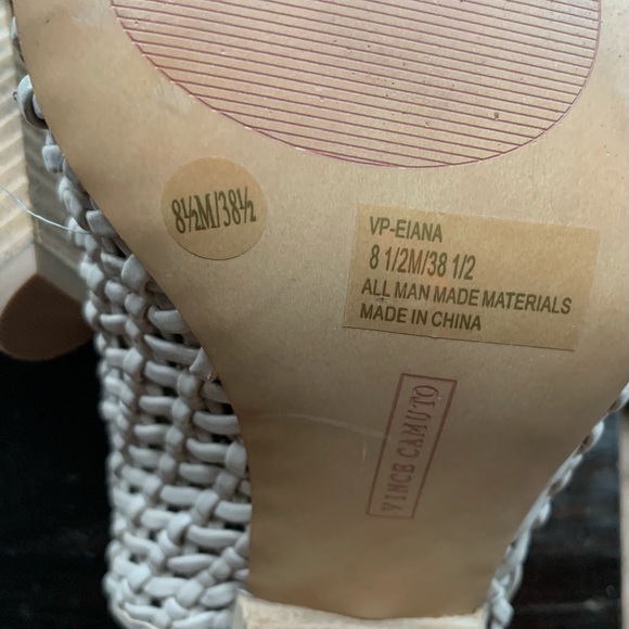 ⬇️⬇️New Vince Camuto shoes - Picture 4 of 4